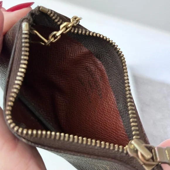 SOLD Vintage Louis Vuitton Monogram Key Cles Leather Key Chain Wallet Card - Picture 5 of 6